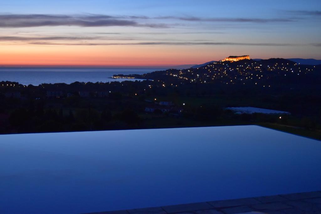 Villa Molivos Views Mythimna Exterior photo