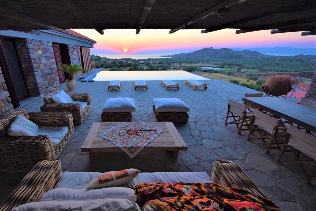 Villa Molivos Views Mythimna Exterior photo