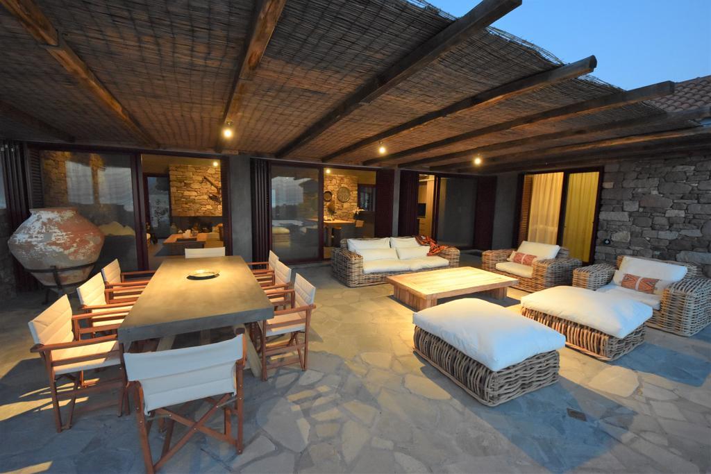 Villa Molivos Views Mythimna Exterior photo