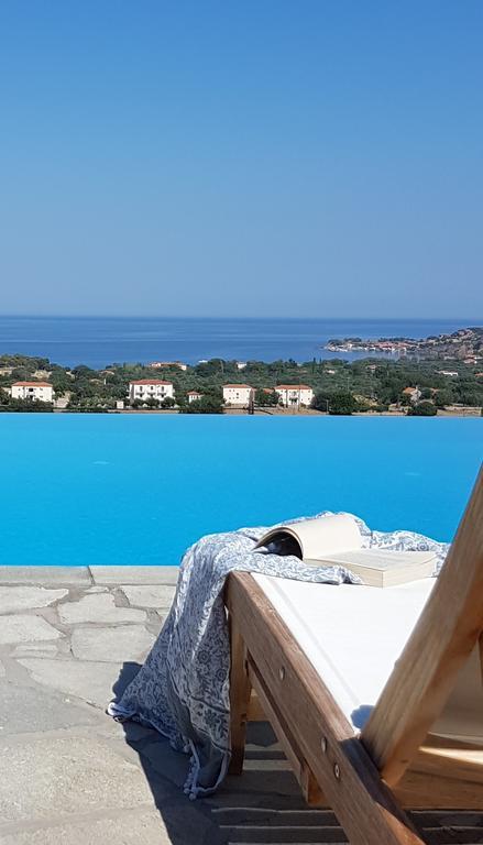 Villa Molivos Views Mythimna Exterior photo
